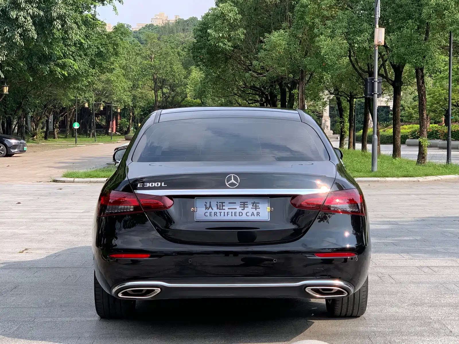 صورة 17 - Mercedes-Benz E-Class