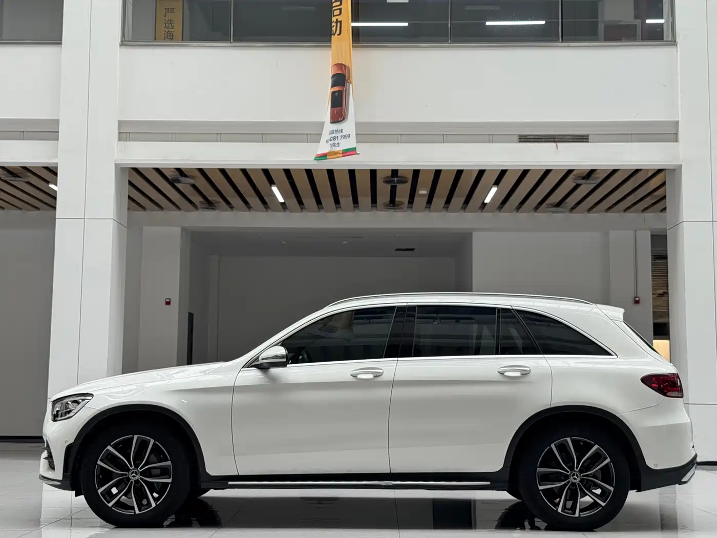 MERCEDES-BENZ GLC