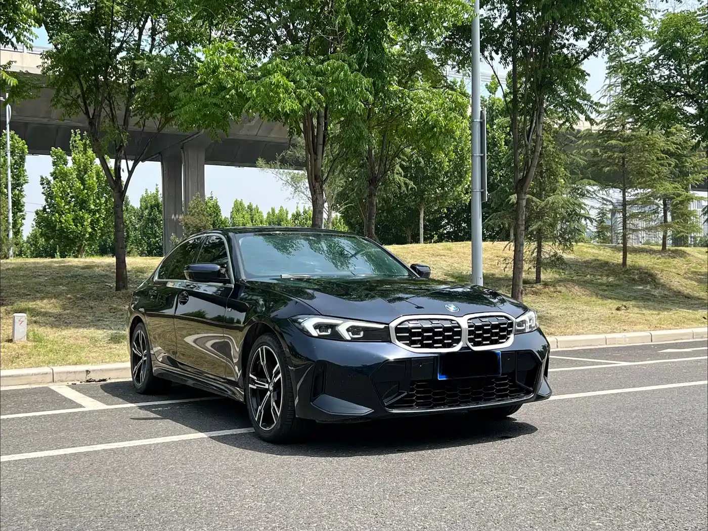 BMW 3 Series 2023 325i M Sport Package фото 3