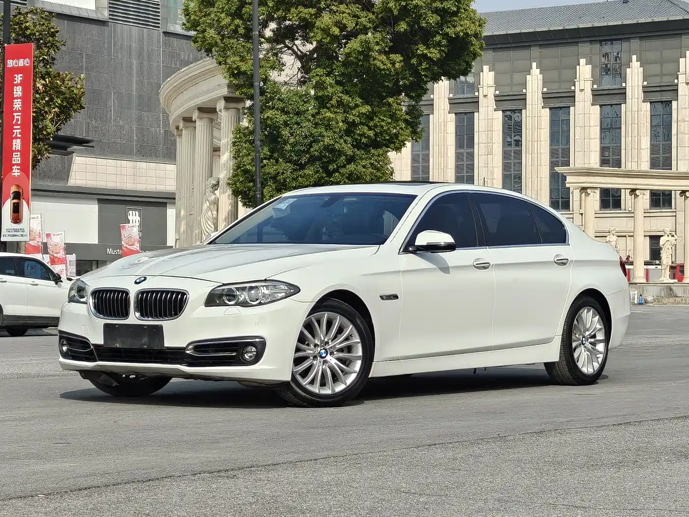 BMW 5 Series 2014 525Li Luxury Design Package
