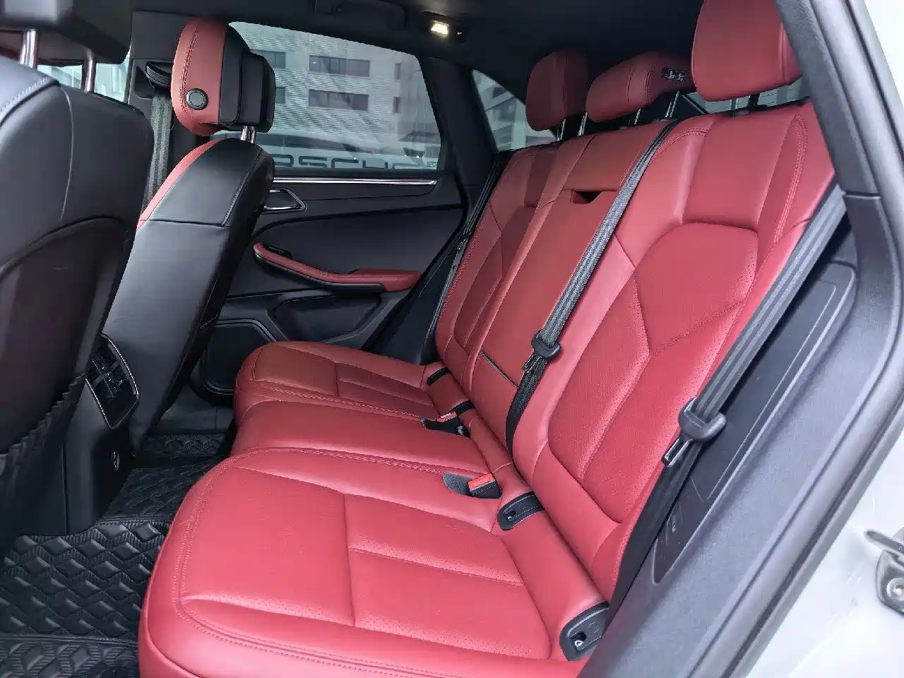 Porsche Macan 2024 Macan 2.0T фото 24
