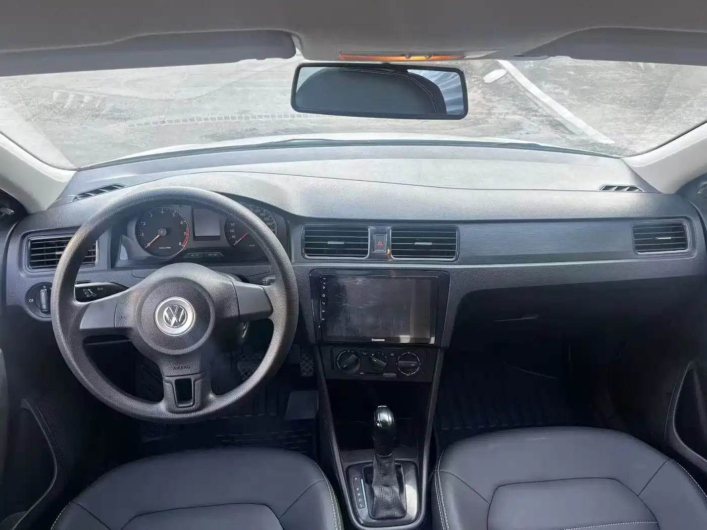 Volkswagen Santana 2013 1.6L Automatic Trend Edition фото 6