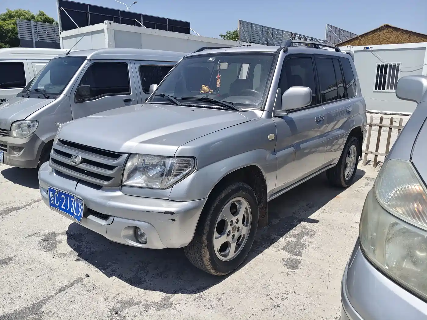 Leopaard Feiteng 2010 Model Fashion Edition 2.0L 2WD Luxury