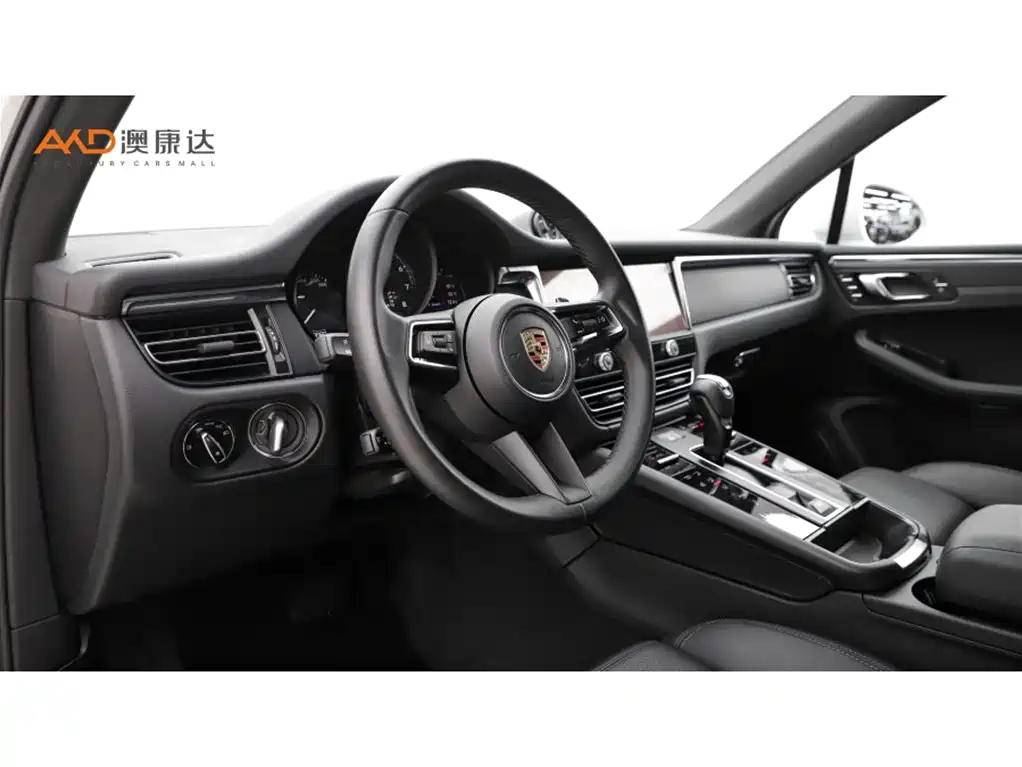 Porsche Macan 2023 Macan 2.0T фото 6