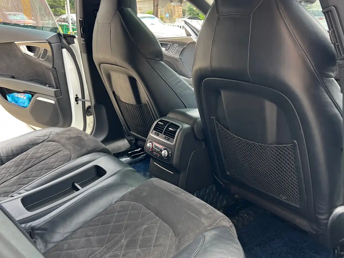 Audi S7 2013 4.0 TFSI quattro фото 11