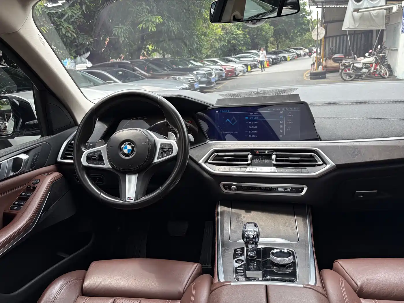 BMW X5 (Import) 2019 xDrive40i M Sport Package фото 14