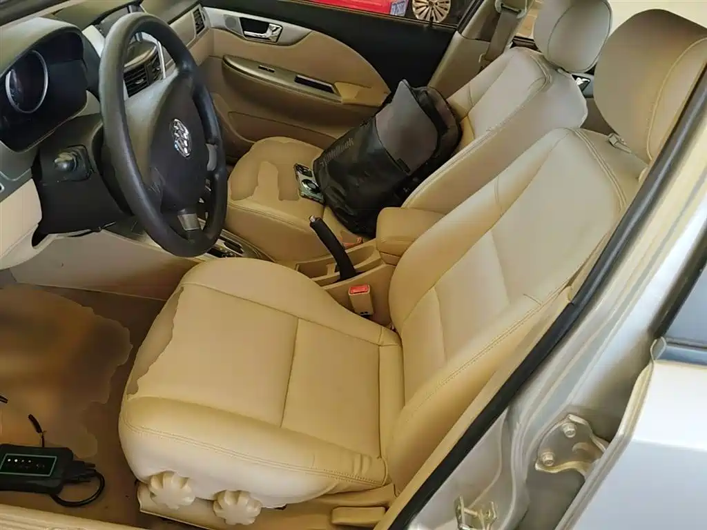Buick Excelle 2013 1.5L Automatic Classic фото 15