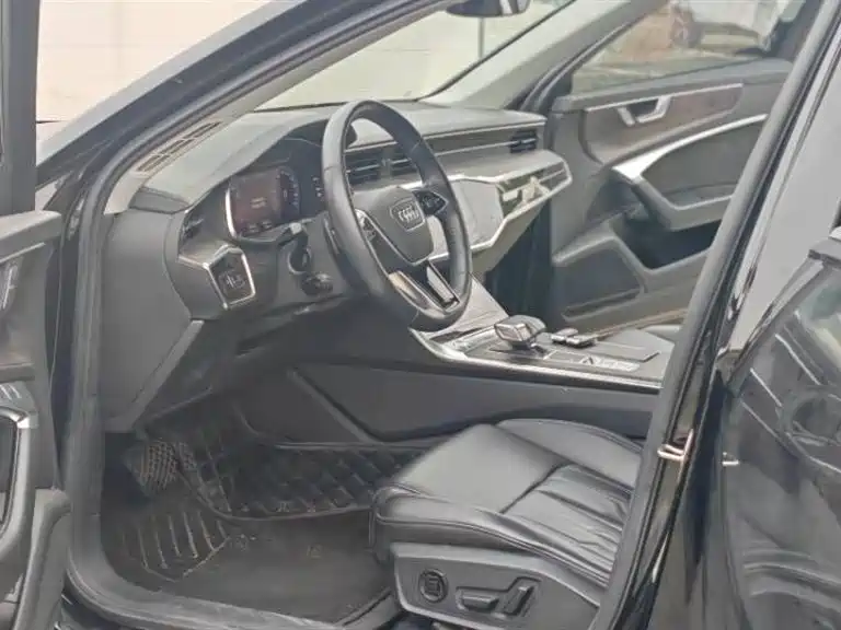 Audi A6L 2019 45 TFSI quattro Exclusive Elegance фото 5