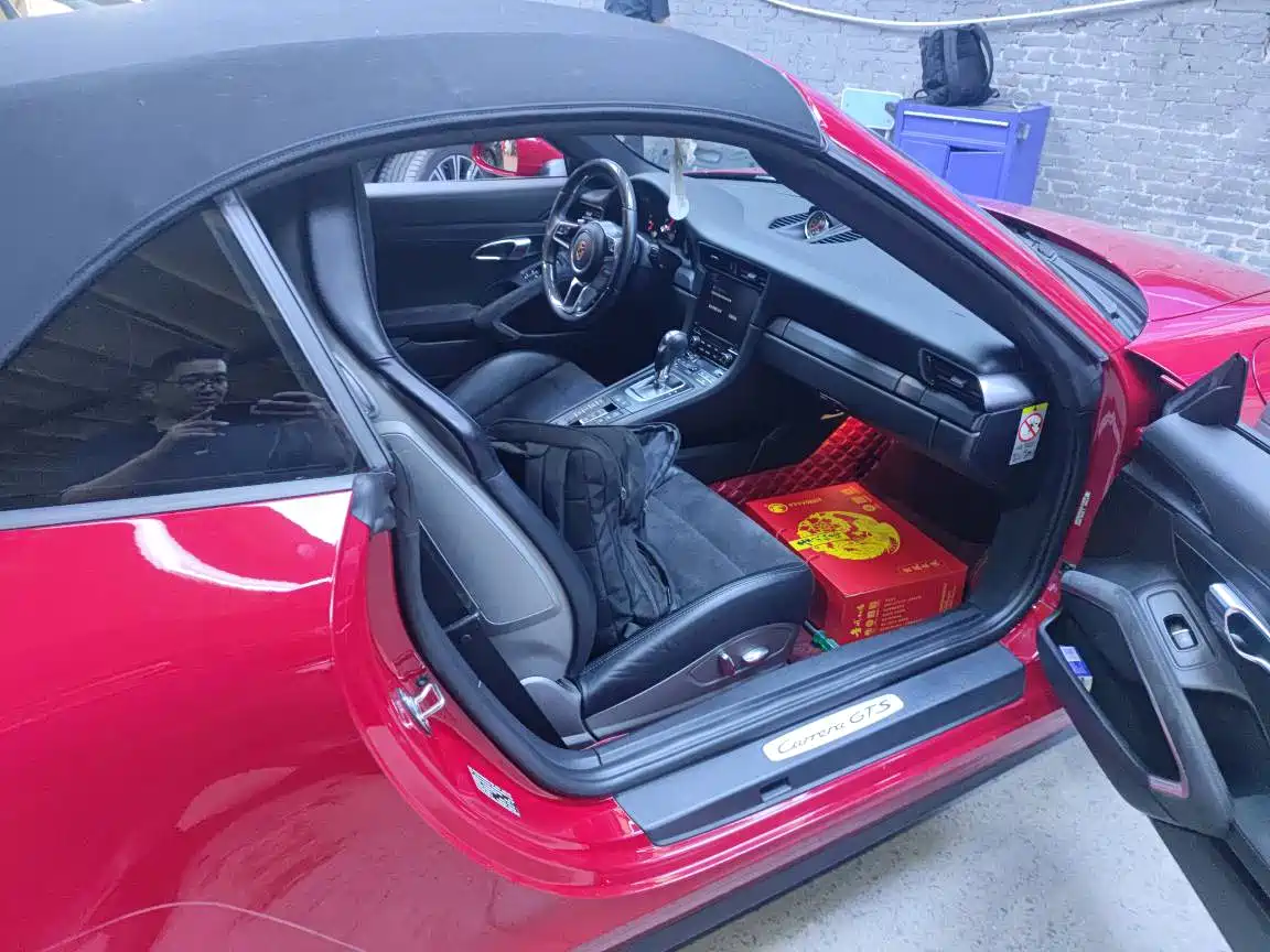 Porsche 911 2015 Carrera Cabriolet GTS 3.8L фото 6