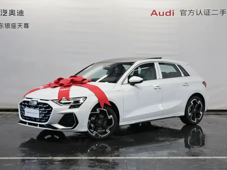 Audi A3 2026 2025 Facelift Sportback 35TFSI Flying Spur Premium