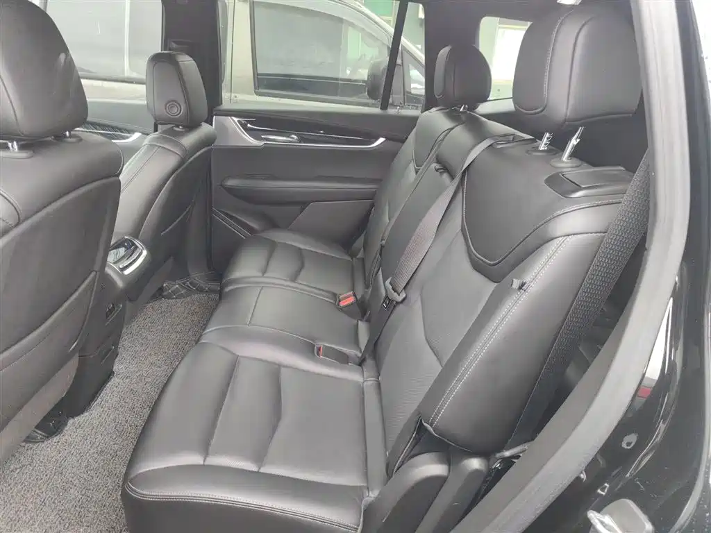 Cadillac XT6 2022 2.0T 7-Seater 4WD Luxury Edition фото 24