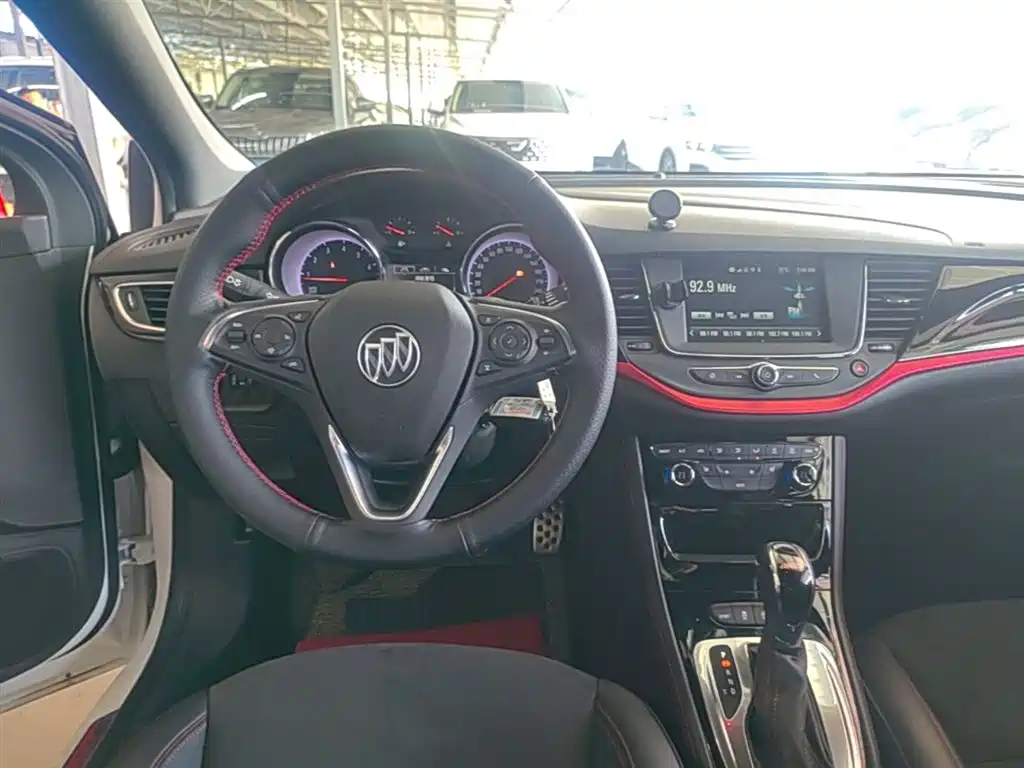 Buick Verano 2019 Hatchback GS 20T DCT Leading фото 11