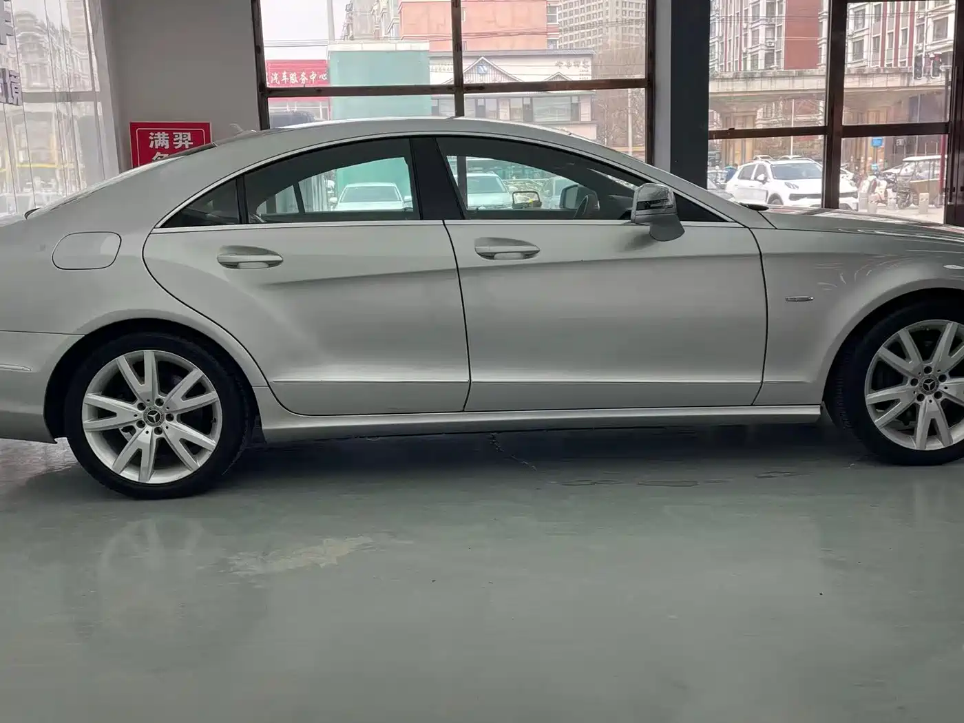Mercedes-Benz CLS 2012 CLS 300 CGI фото 4