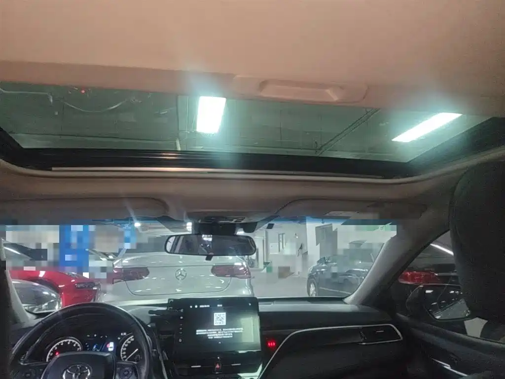 Toyota Camry 2023 2.0G Luxury Edition фото 18