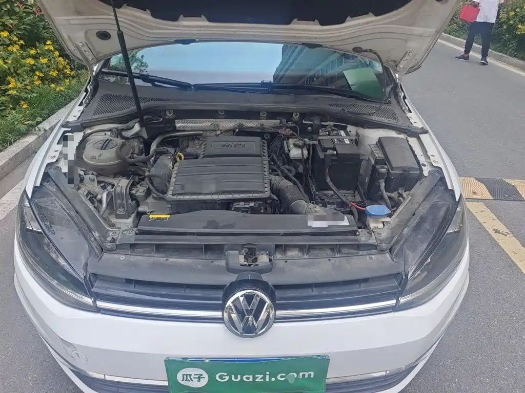Volkswagen Golf 2018 1.6L Automatic Comfort фото 16