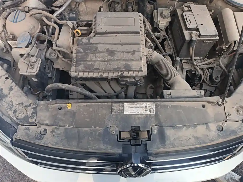 Volkswagen Sagitar 2017 1.6L Manual Comfort фото 11