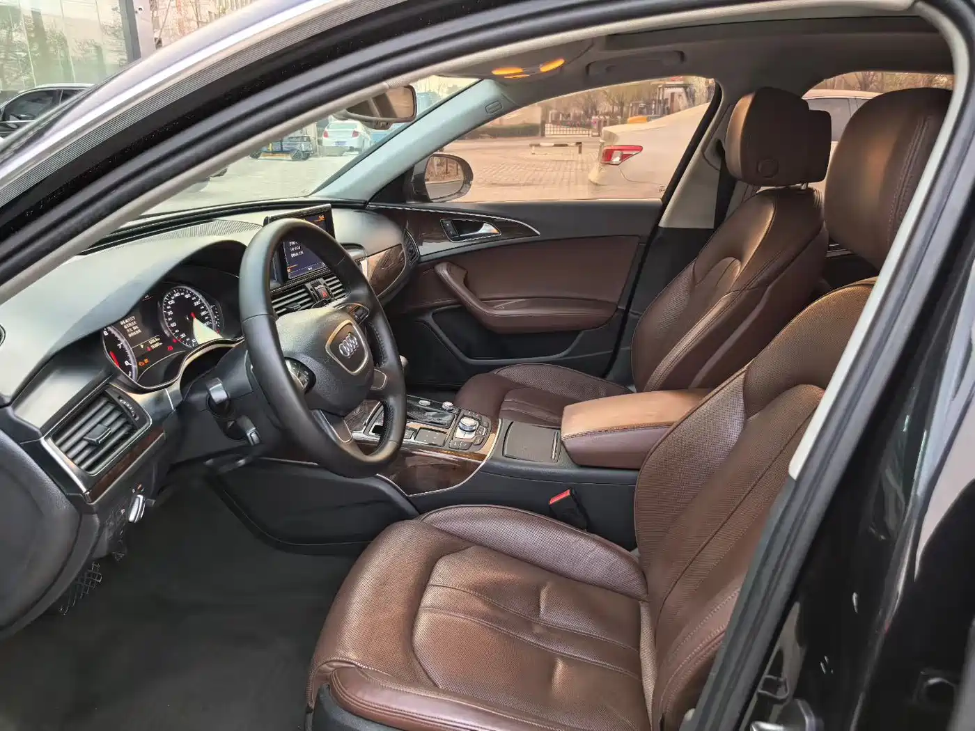 Audi A6L 2012 35 FSI Comfort фото 4