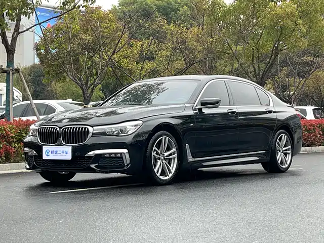 BMW 7 SERIES