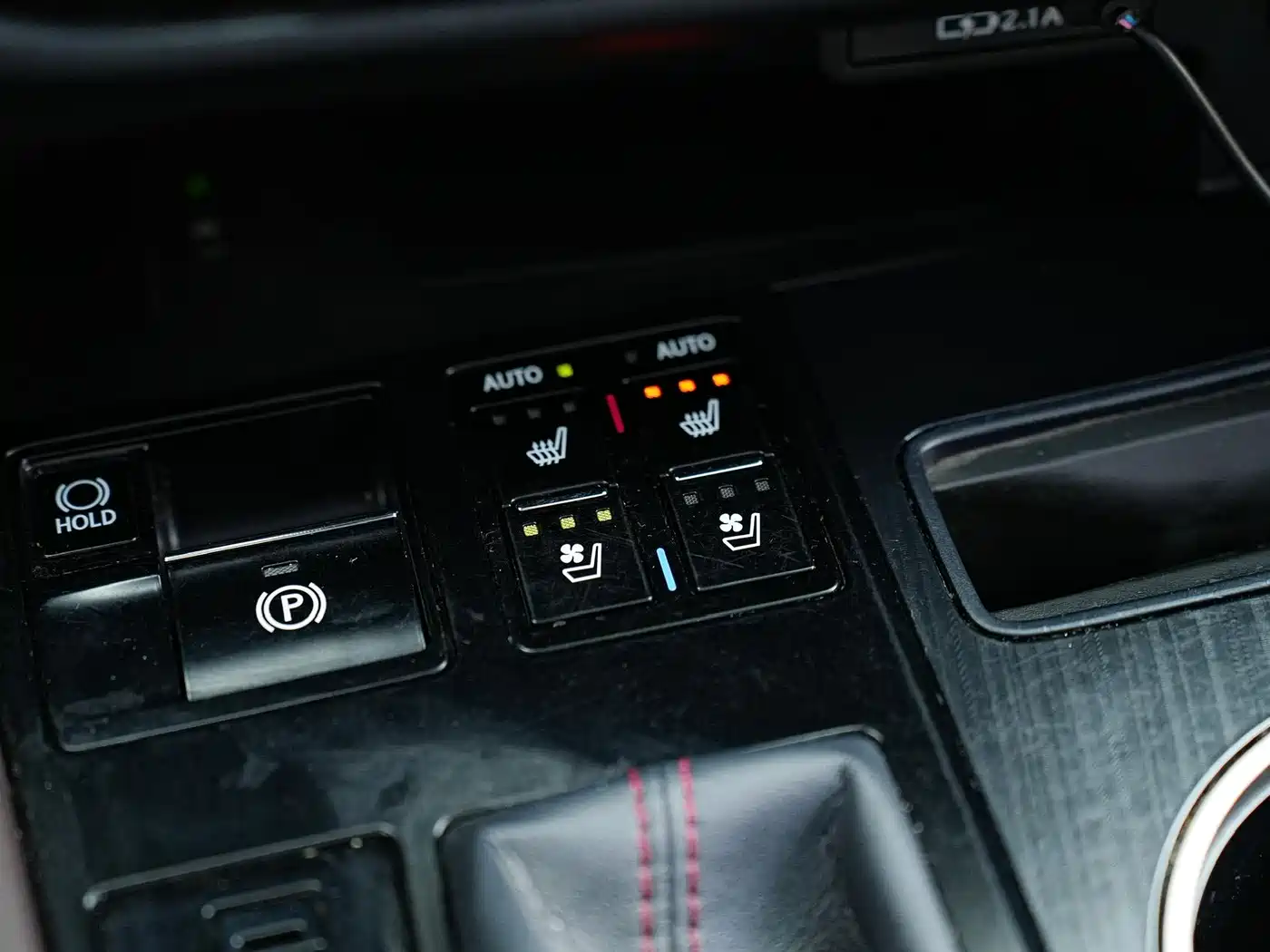 Lexus RX 2020 300 4WD Elegance Edition China VI фото 23