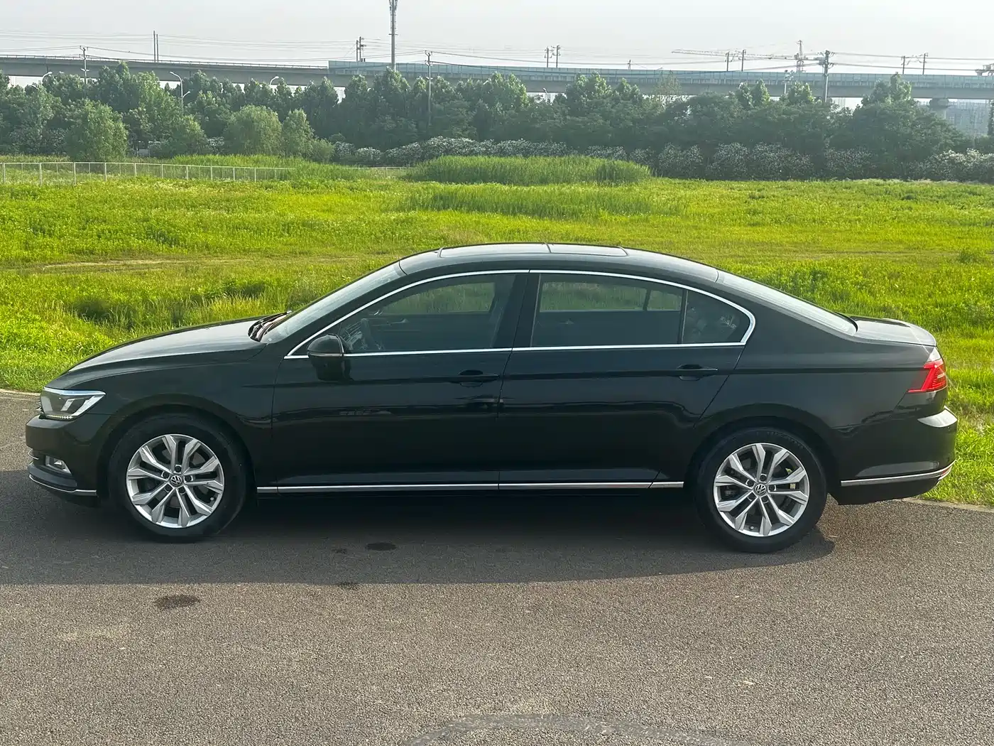 Volkswagen Magotan 2017 330TSI DSG Luxury фото 2