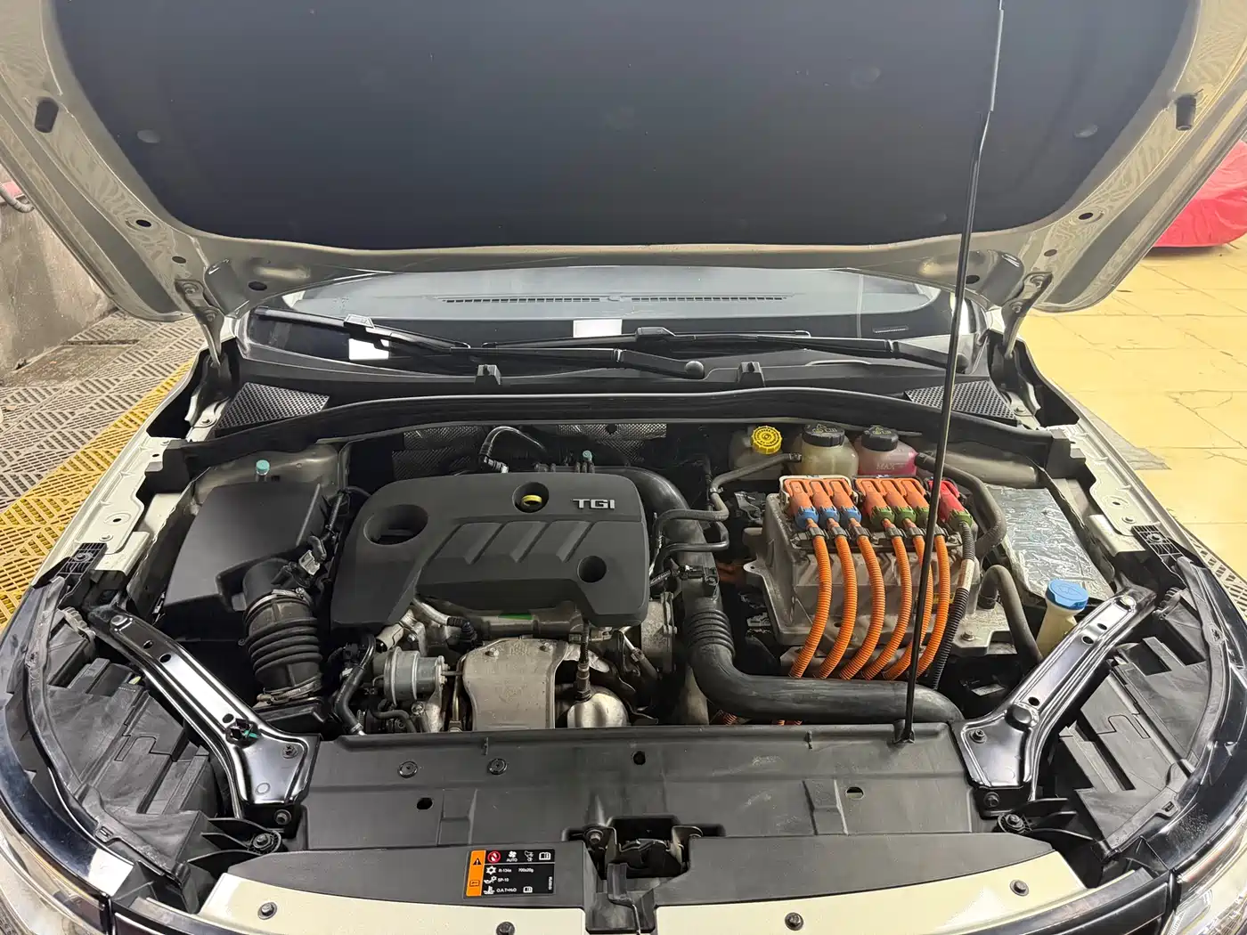 Roewe i6 New Energy 2018 2017 45T Hybrid Connected Smart Enjoyment Edition