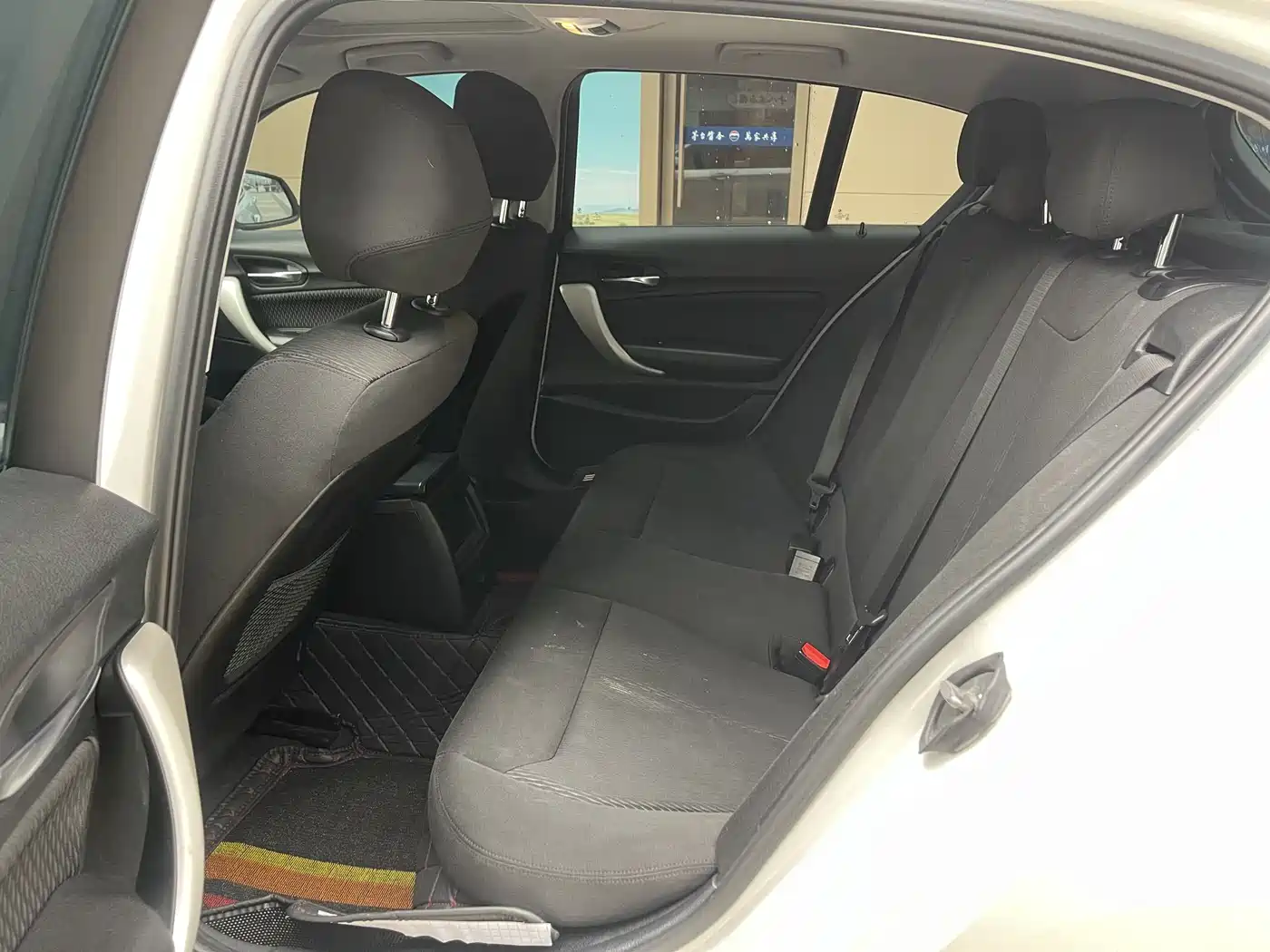BMW 1 Series (Import) 2016 118i Leading фото 8