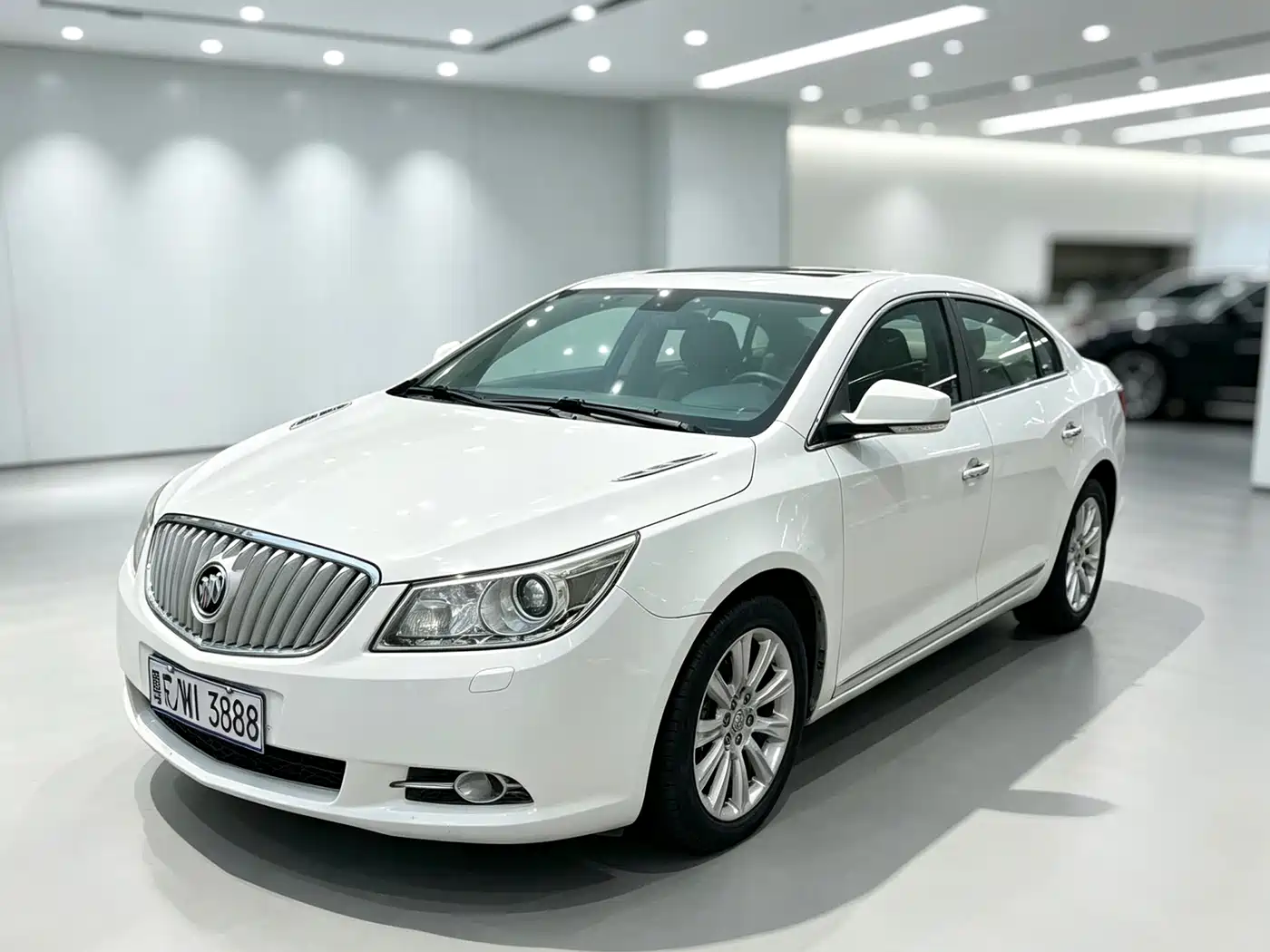 Фото 3 - Buick LaCrosse
