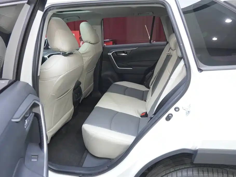 Toyota RAV4 Rongfang 2021 2.0L CVT 4WD Trend фото 18