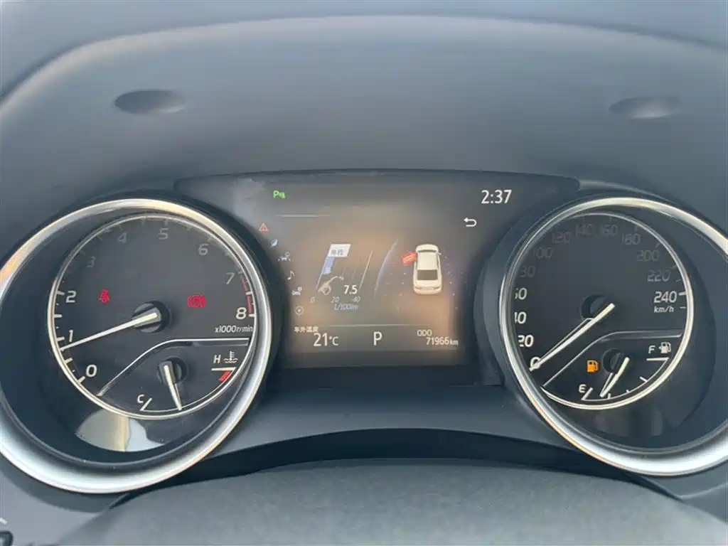 Toyota Camry 2019 2.0G Luxury Edition China VI фото 3