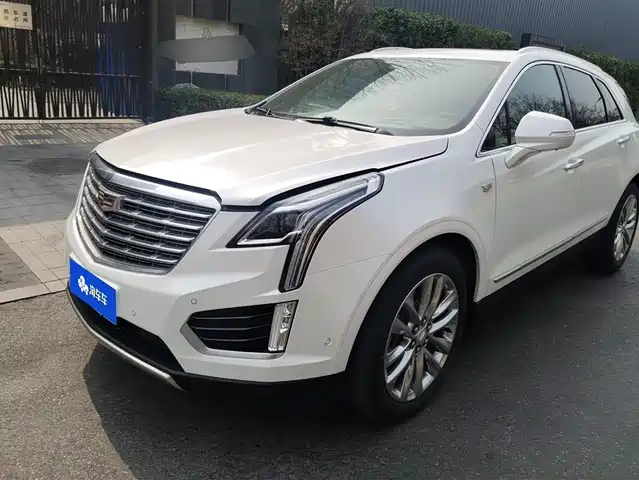CADILLAC XT5