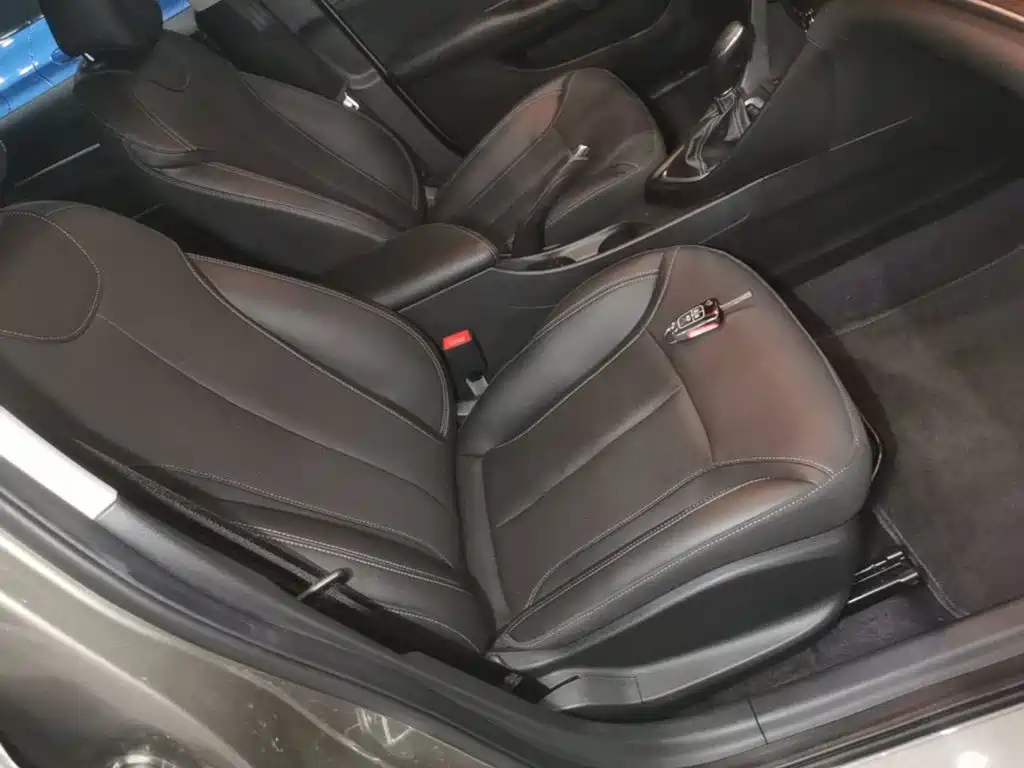 Фото 25 - Buick Excelle