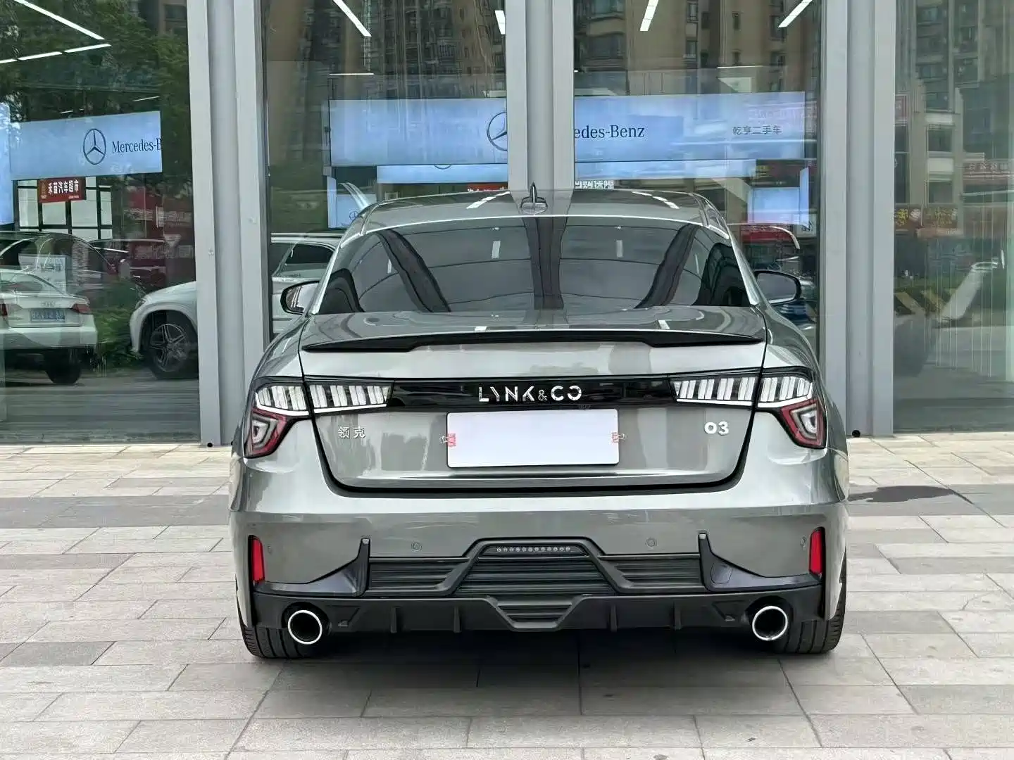 Фото 3 - Lynk & Co 03