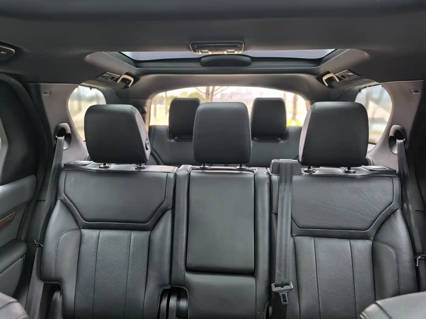 Land Rover Discovery 2017 3.0 SC V6 HSE фото 17