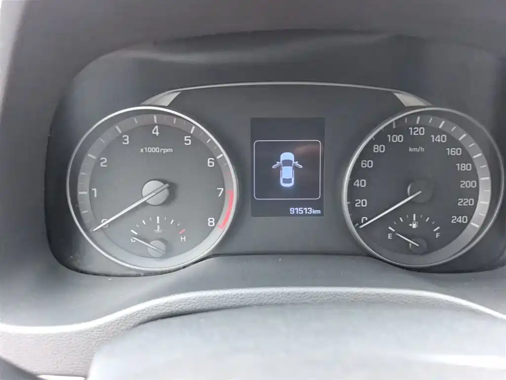 Hyundai Elantra 2016 Model 1.6L Automatic Smart Elite фото 12