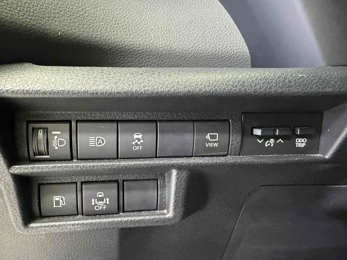 Toyota Sienna 2024 2.5L Hybrid 4WD Premium Edition фото 8
