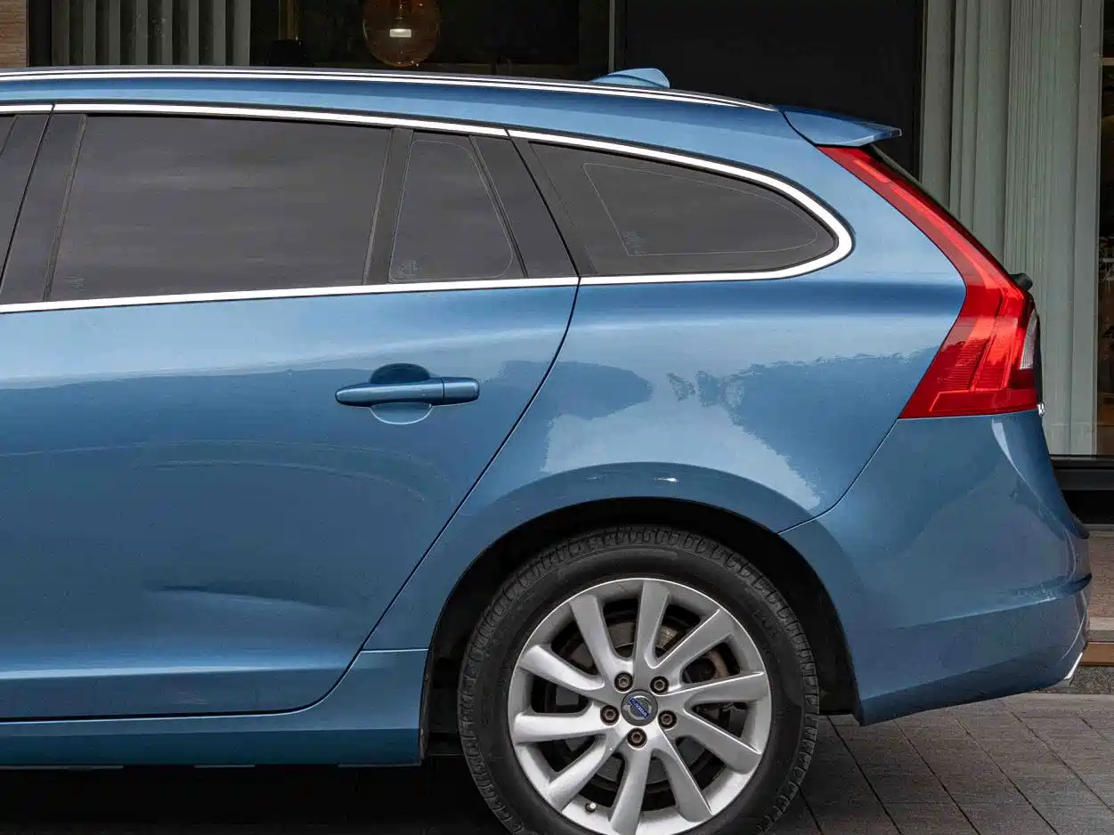 Фото 5 - Volvo V60