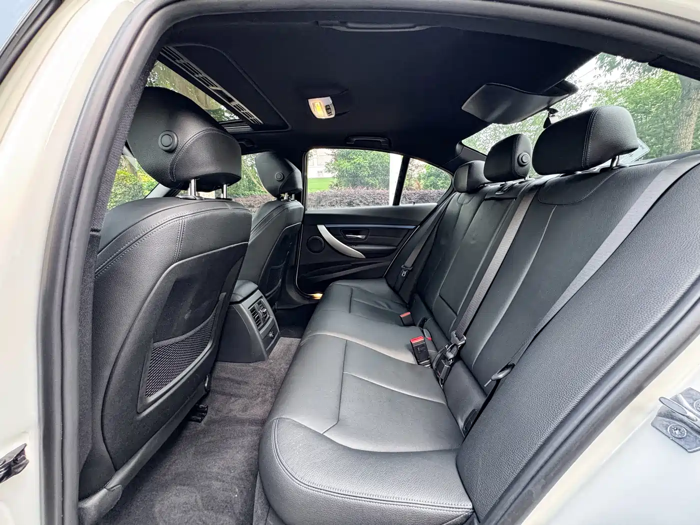 BMW 3 Series 2018 320i M Sport Package фото 13