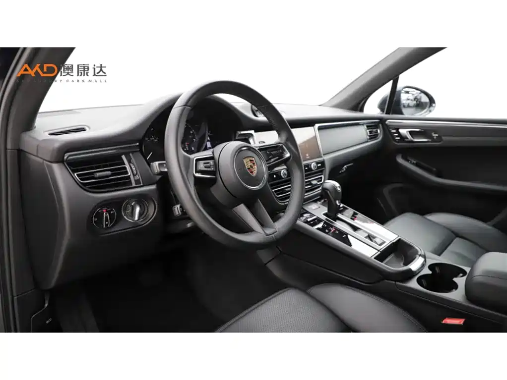 Porsche Macan 2023 Macan 2.0T фото 6
