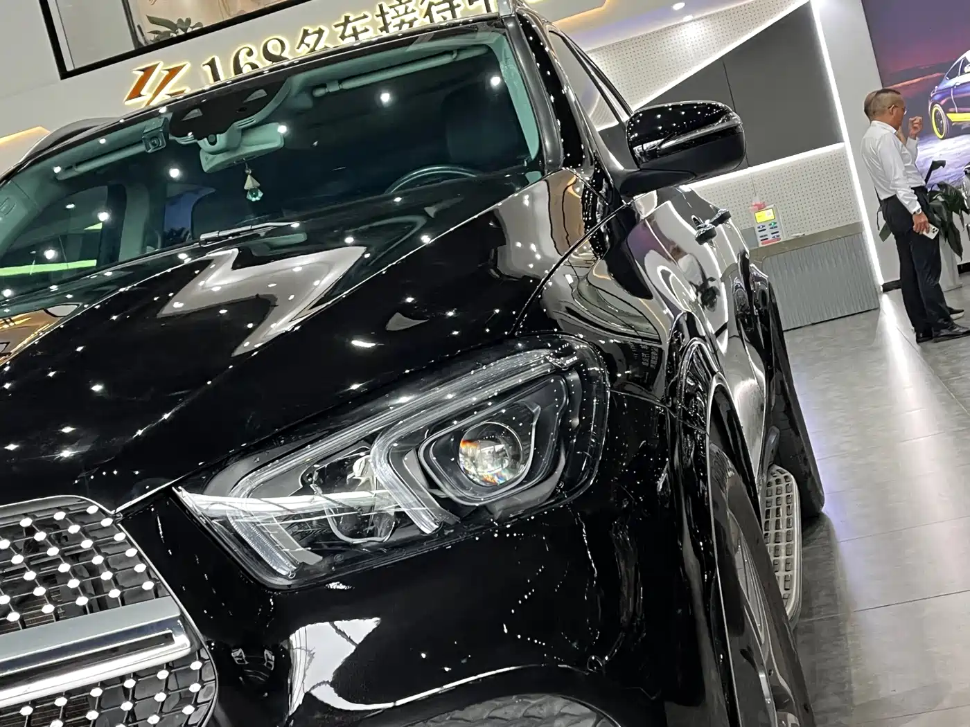 Photo 4 - Mercedes-Benz GLE