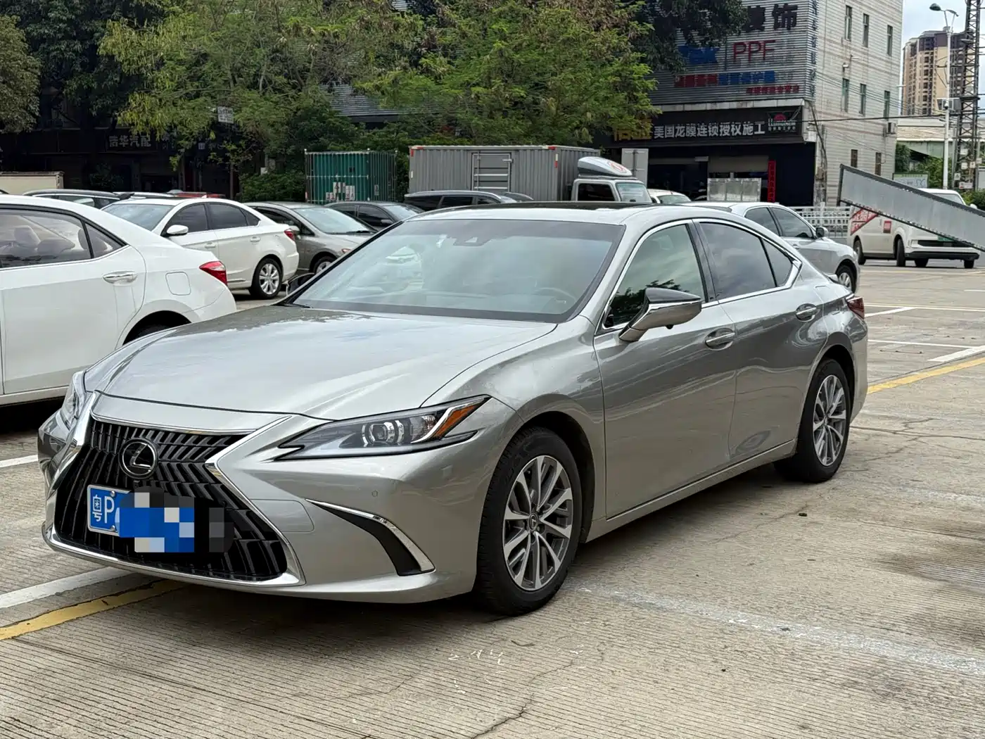 Lexus ES 2022 300h Excellence Edition