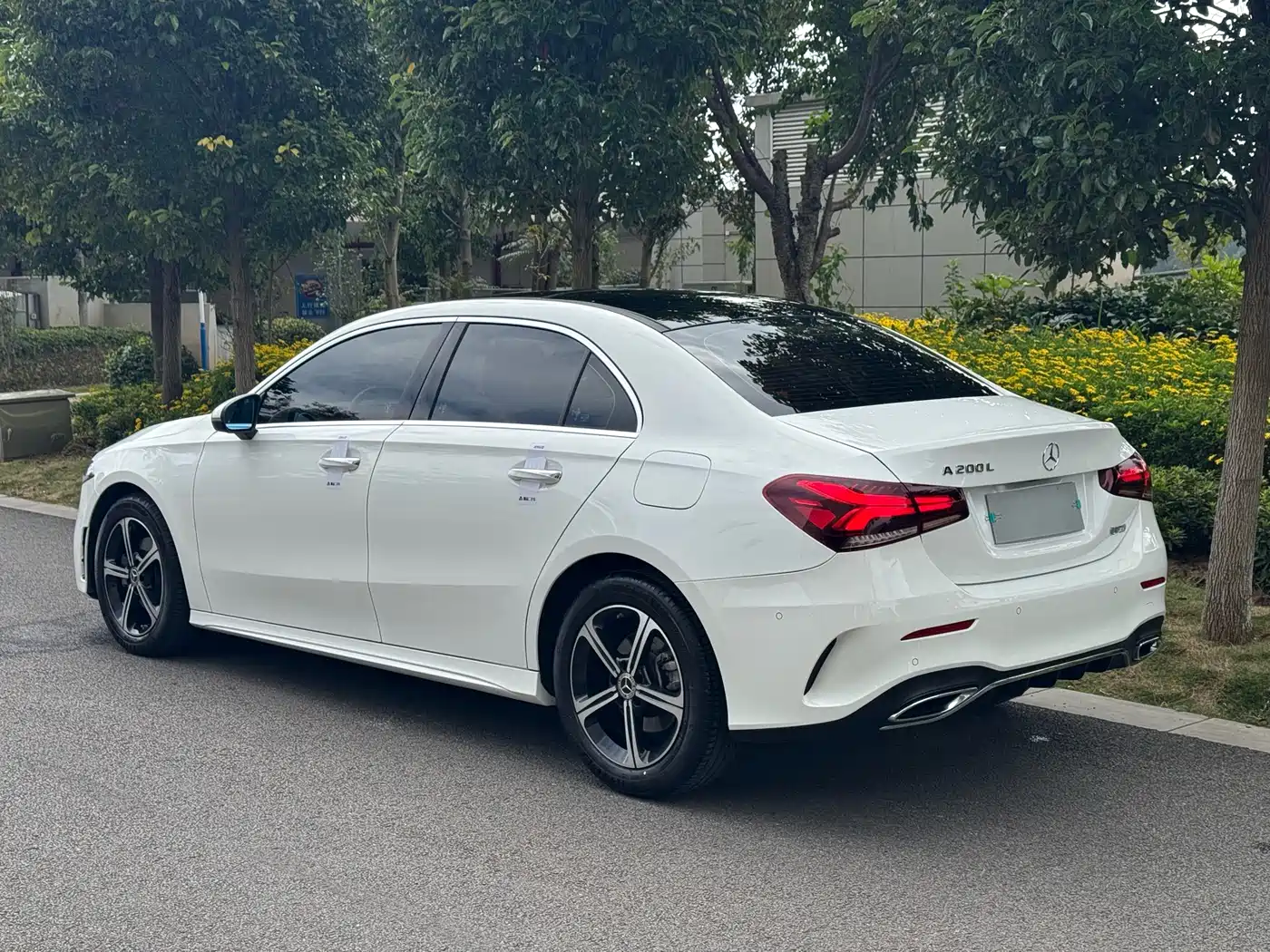 Mercedes-Benz A-Class 2022 Facelift III A 200 L Sport Sedan Fashion фото 4