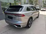 Фото 7 - Geely Monjaro