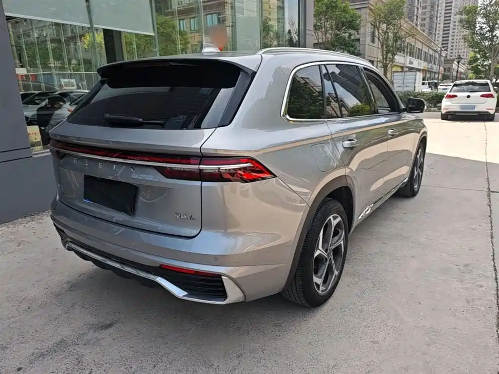 Фото 7 - Geely Monjaro