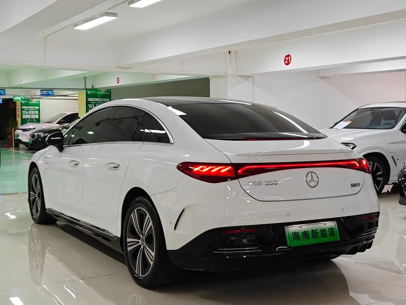 Mercedes-Benz EQE 2022 350 Luxury Edition фото 16
