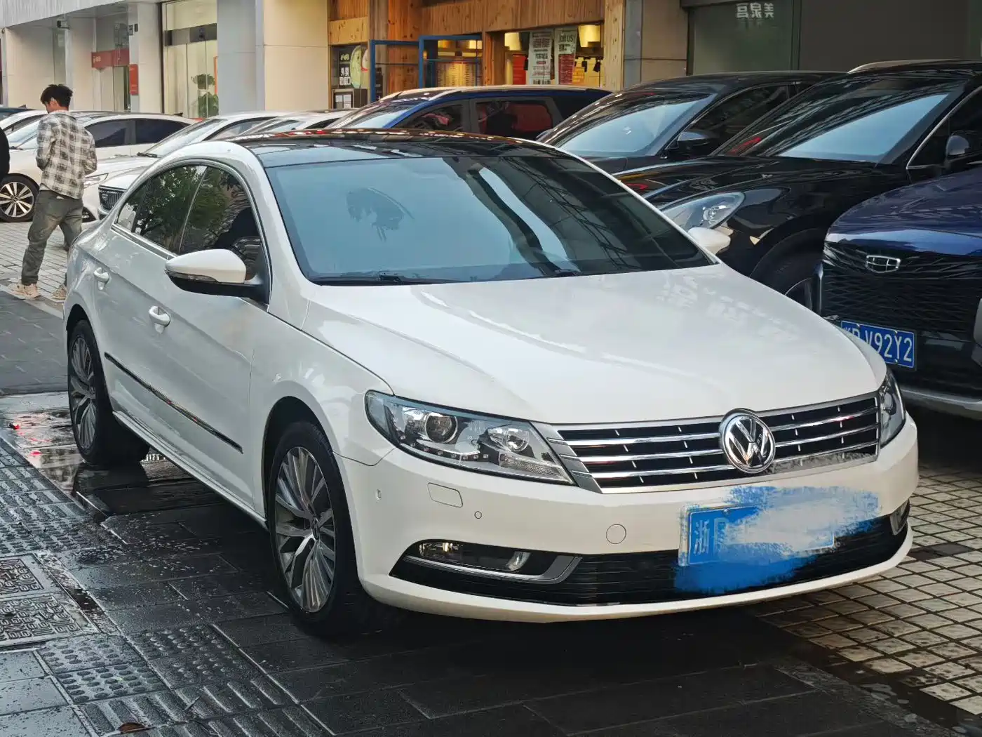 Volkswagen FAW-Volkswagen CC 2018 1.8TSI Luxury фото 3