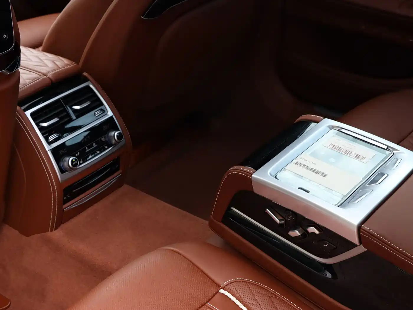 BMW 7 Series 2022 740Li xDrive Executive M Sport Package фото 18