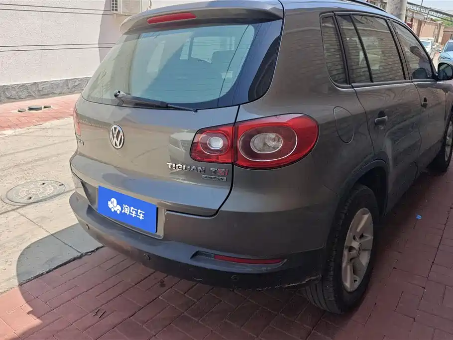 Volkswagen Tiguan 2010 1.8TSI Automatic 4WD Trend фото 3