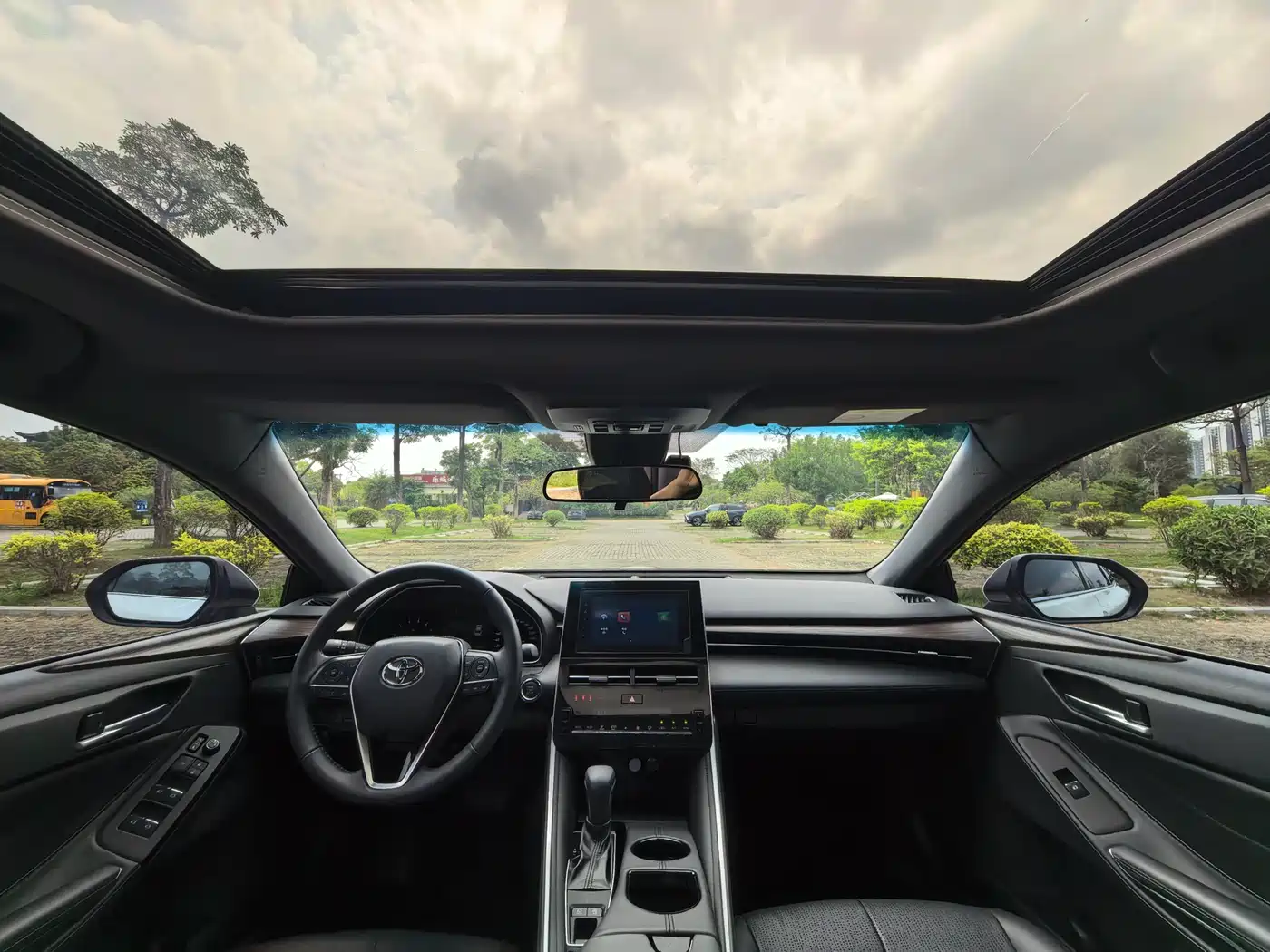 Toyota Avalon 2024 Model 2.0L Premium Selection Edition фото 10