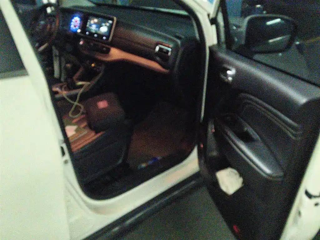 GAC Trumpchi Trumpchi GS3 2021 POWER 235T Manual Cool Edition фото 22