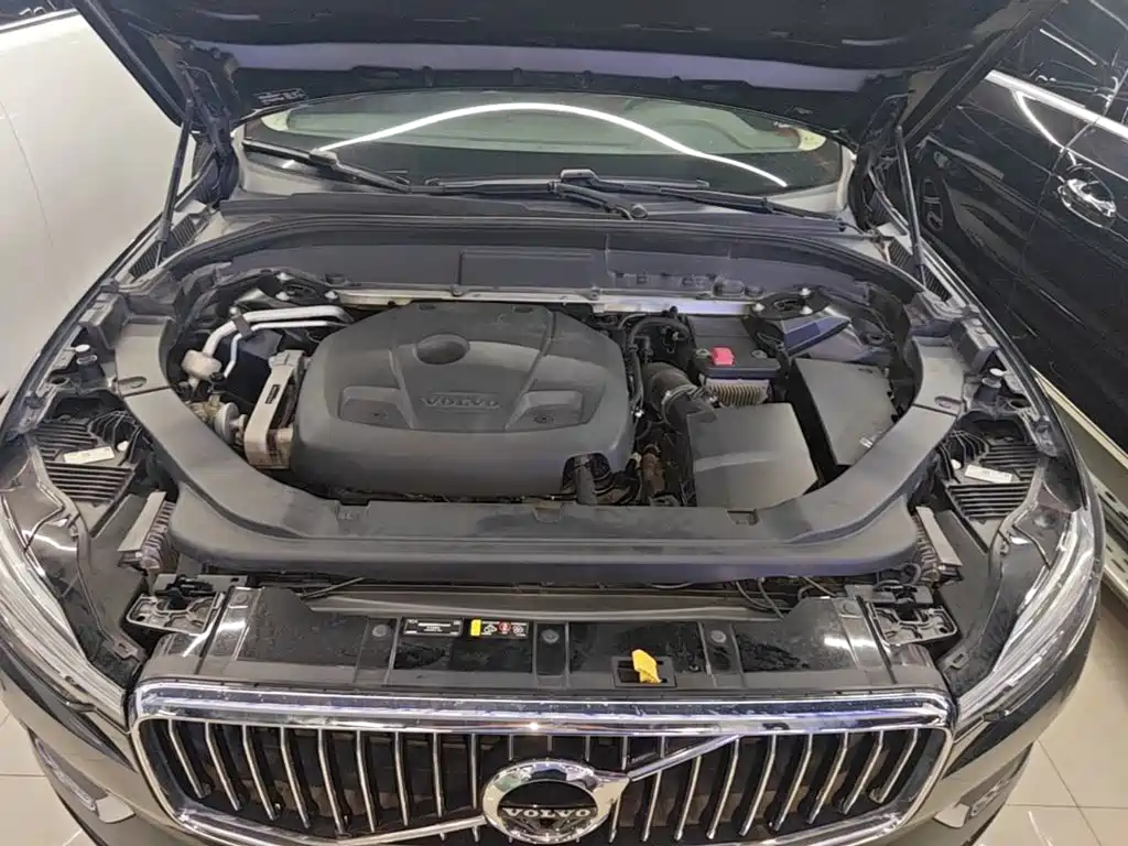 Фото 20 - Volvo XC60